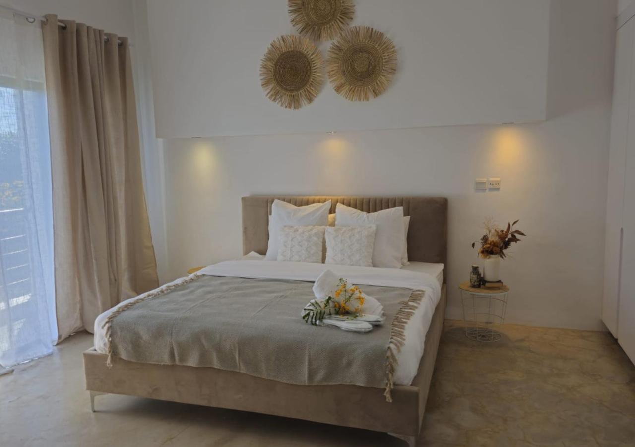 Modern Villa In Grand Bay - Short Walk To Beach Luaran gambar