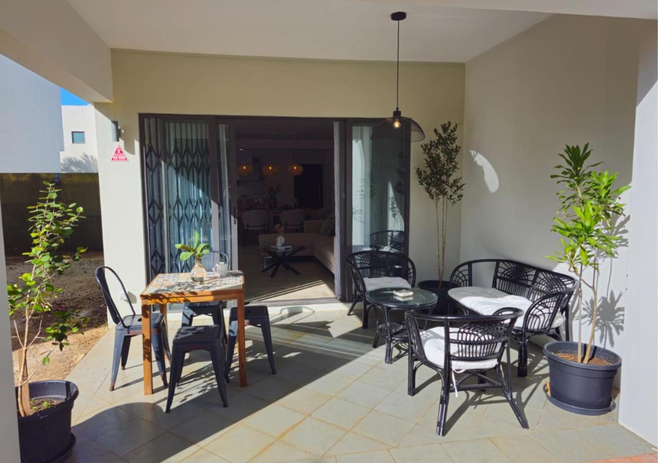 Modern Villa In Grand Bay - Short Walk To Beach Luaran gambar