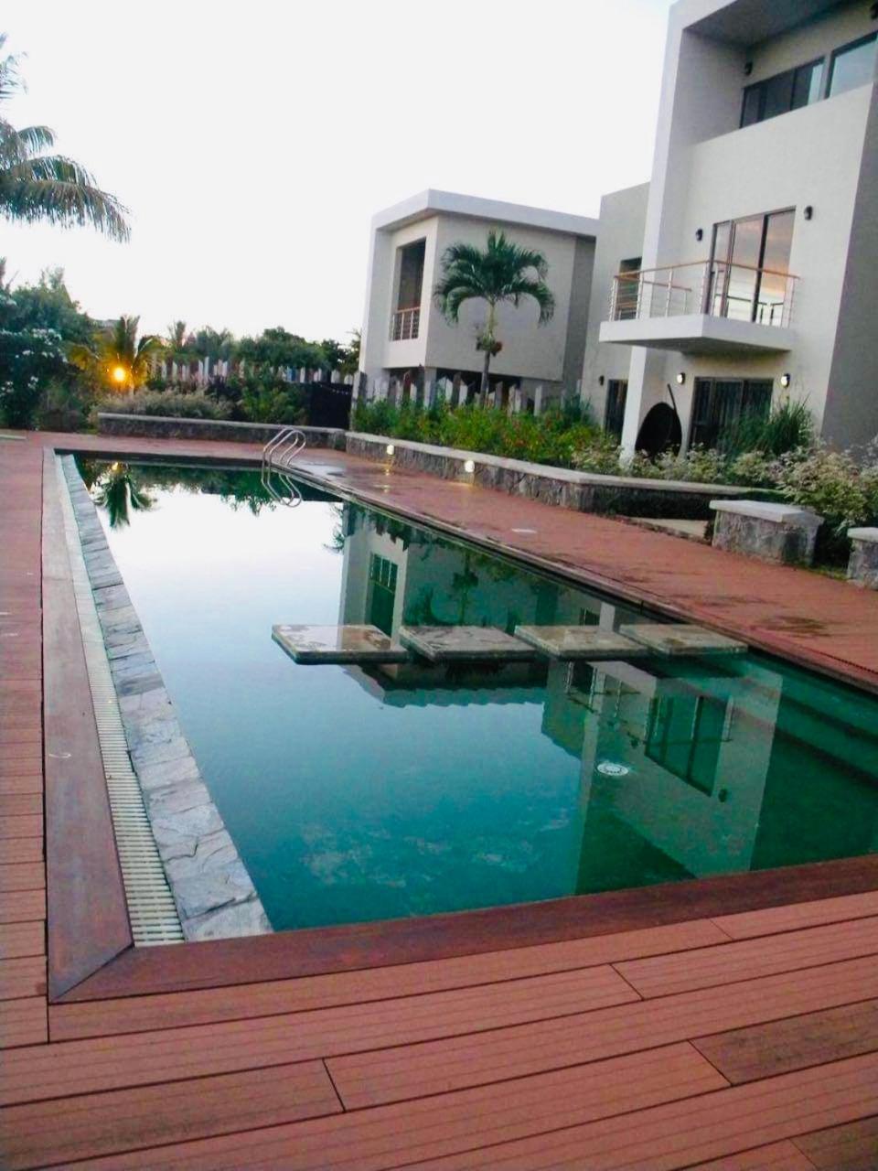 Modern Villa In Grand Bay - Short Walk To Beach Luaran gambar